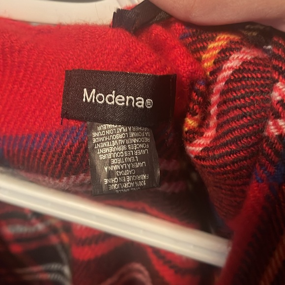 Tartan print shawl - Picture 3 of 3